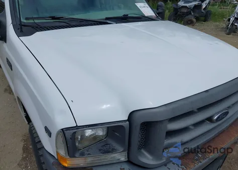 2002 Ford Super Duty F-350 Srw Lariat/Xl/Xlt из США, поврежденный, VIN 1FDSX35L12EA30229